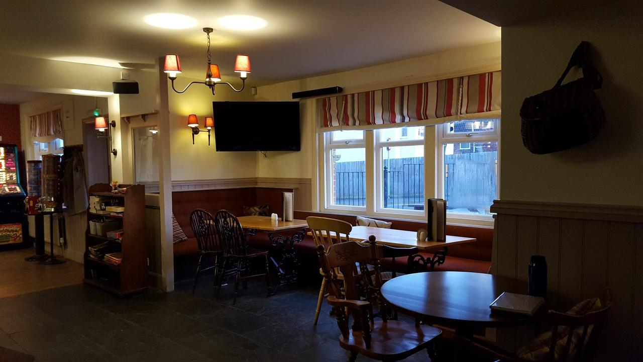 Hotel The Stag Northwood  Esterno foto