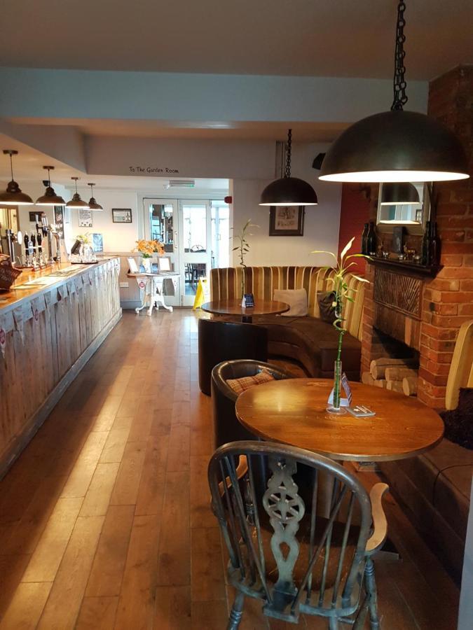 Hotel The Stag Northwood  Esterno foto